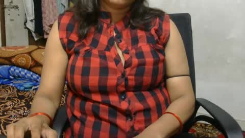hungrymilf69 online show from 27, 7, 2026
