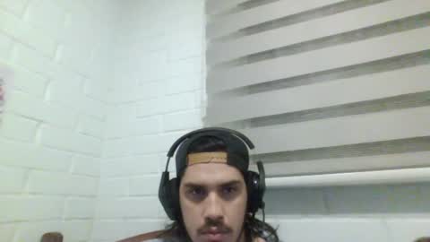 Snapshot of hungweeb chatting on 16, 12, 2024 Rod online show from 16, 12, 2024