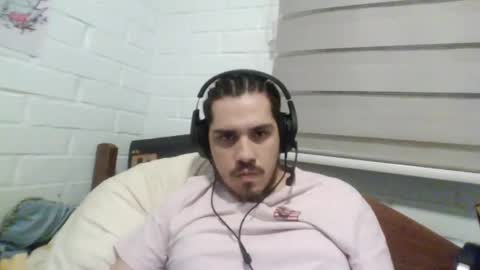 Snapshot of hungweeb chatting on 18, 1, 2025 Rod online show from 18, 1, 2025