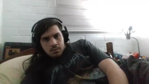 Snapshot of hungweeb chatting on 11, 3, 2025 Rod online show from 11, 3, 2025