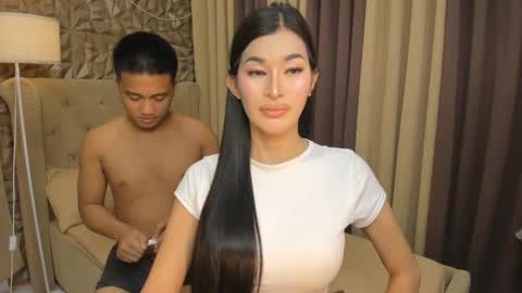 hunkhomerontop online show from 29, 10, 2025