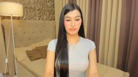 hunkhomerontop online show from 11, 7, 2026