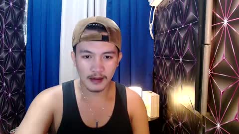 hunkylloyd online show from 17, 12, 2024