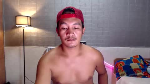 hunkylloyd online show from 10, 3, 2026