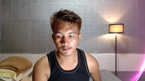 Snapshot of hunkylloyd chatting on 4, 6, 2026 hunkylloyd online show from 4, 6, 2026