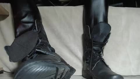 Snapshot of hunkytime chatting on 12, 5, 2026 I AM NOT A DIRECTOR I AM THE BOSS KINGDADDYSIRSTR8ALPHAMASTER online show from 12, 5, 2026
