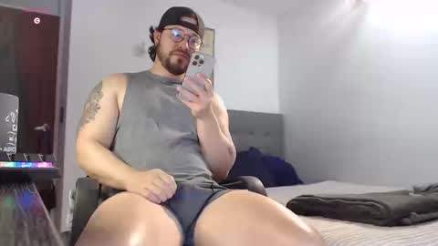 Snapshot of hunter_of_mn chatting on 11, 9, 2025 online show from 11, 9, 2025