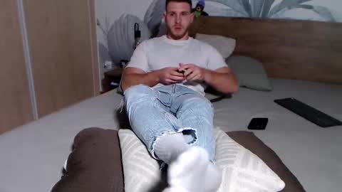 Snapshot of hunterbridges chatting on 22, 12, 2024 Hunter Bridges online show from 22, 12, 2024