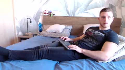 Snapshot of hunterbridges chatting on 30, 1, 2025 Hunter Bridges online show from 30, 1, 2025