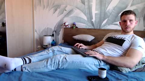 Snapshot of hunterbridges chatting on 23, 2, 2025 Hunter Bridges online show from 23, 2, 2025