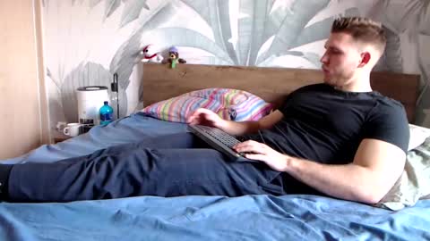 Snapshot of hunterbridges chatting on 7, 3, 2025 Hunter Bridges online show from 7, 3, 2025