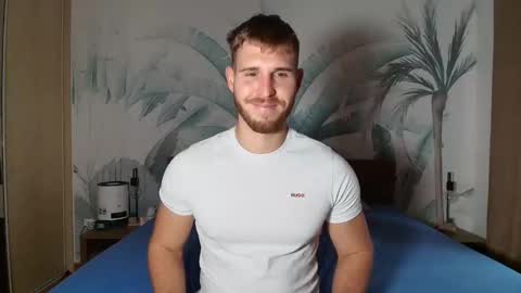 Snapshot of hunterbridges chatting on 14, 10, 2025 Hunter Bridges online show from 14, 10, 2025