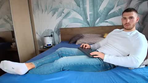 Snapshot of hunterbridges chatting on 8, 11, 2025 Hunter Bridges online show from 8, 11, 2025