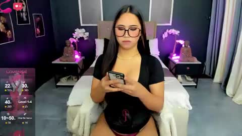 HELLO HANNAH IS BACK online show from 3, 8, 2026
