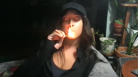 Snapshot of hunyybunz chatting on 15, 12, 2025 Goddess Hunyy online show from 15, 12, 2025