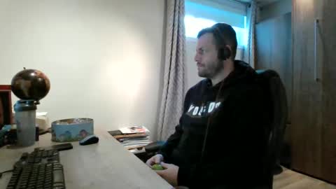 hurley7890 online show from 12, 2, 2025