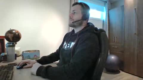 hurley7890 online show from 12, 2, 2025