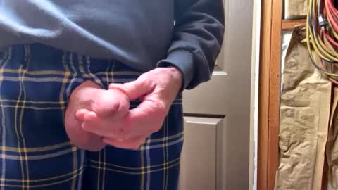 Snapshot of huskey300 chatting on 2, 2, 2025 huskey300 online show from 2, 2, 2025