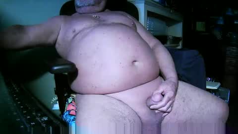 hwait121 online show from 22, 4, 2026