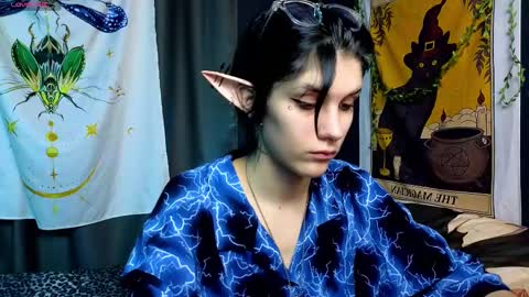 Hyeon Jin online show from 17, 1, 2025