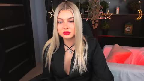 hyileyclark online show from 18, 4, 2026