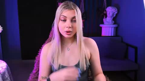 hyileyclark online show from 22, 4, 2026