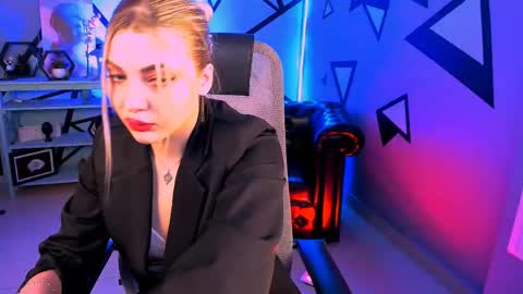 hyileyclark online show from 23, 4, 2026