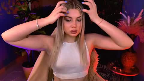 hyileyclark online show from 26, 4, 2026