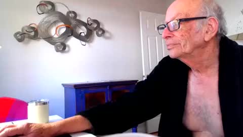 Snapshot of i12cuu12c2 chatting on 18, 11, 2025 i12cuu12c2 online show from 18, 11, 2025