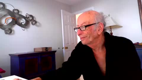 Snapshot of i12cuu12c2 chatting on 3, 12, 2025 i12cuu12c2 online show from 3, 12, 2025