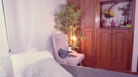 Lucy online show from 26, 10, 2025