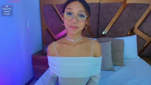 Sofia online show from 5, 3, 2026