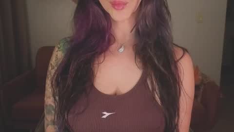 Snapshot of i_cant_believe_its_you chatting on 19, 12, 2025 Lana Banana online show from 19, 12, 2025