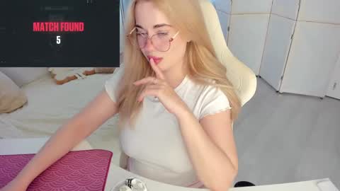 HiI am  EvaPVT is open  online show from 16, 5, 2026