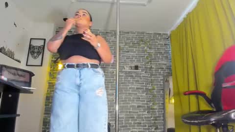 Snapshot of iam_samy chatting on 28, 1, 2025 Samy online show from 28, 1, 2025