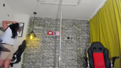 Snapshot of iam_samy chatting on 15, 2, 2025 Samy online show from 15, 2, 2025