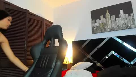 Charlotte online show from 10, 6, 2026