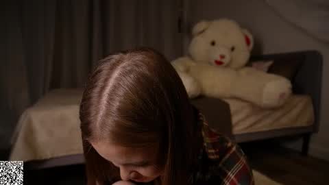 Snapshot of iamclaire_ chatting on 30, 11, 2025 Claire online show from 30, 11, 2025