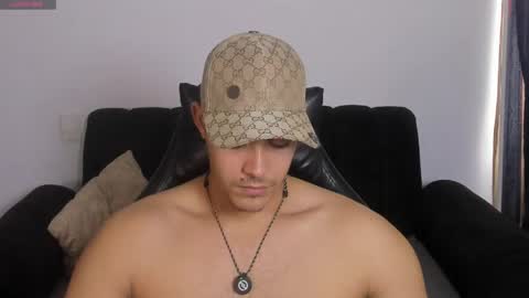 Dylan  independent model  online show from 25, 4, 2026