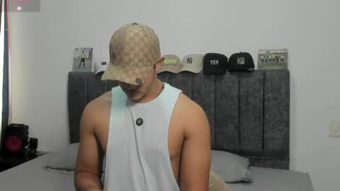 Dylan  independent model  online show from 29, 4, 2026