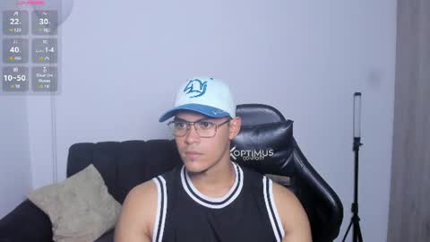 Dylan  independent model  online show from 17, 7, 2026