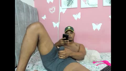 iamjes_1 online show from 5, 12, 2025