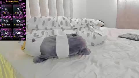 Juliiiiian online show from 12, 3, 2025