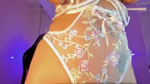 Nayuta online show from 15, 11, 2025