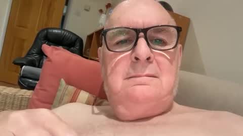 Snapshot of ian53a chatting on 18, 1, 2025 ian53a - mature UK man for same online show from 18, 1, 2025