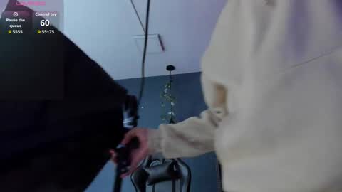 IAN CASTILLO online show from 30, 9, 2025