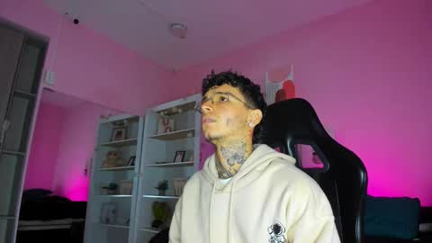 IAN CASTILLO online show from 22, 11, 2025