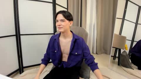 Snapshot of ian_harrickton chatting on 7, 3, 2026 ian online show from 7, 3, 2026