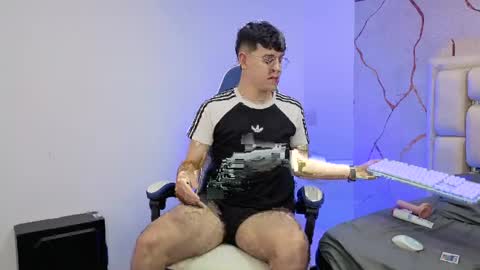 Ian  online show from 8, 4, 2026