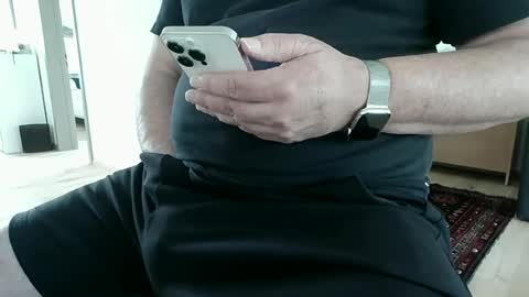 Snapshot of iandy12 chatting on 17, 6, 2026 iandy12 online show from 17, 6, 2026